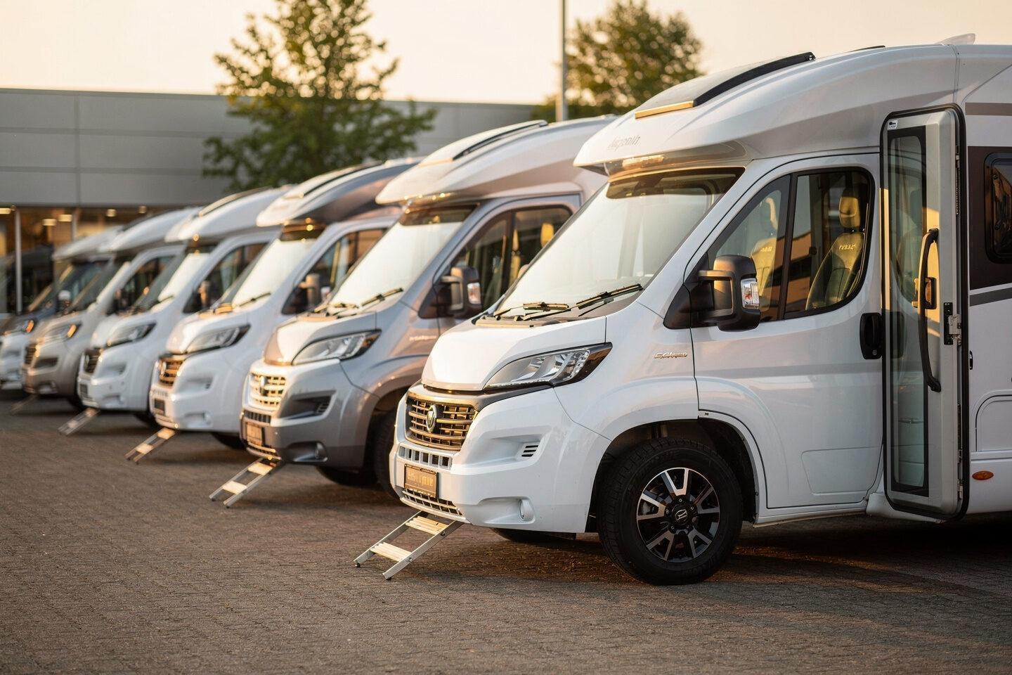 Wohnmobilhändler Österreich - ↗️MotorHomeDepot.at: ✓Wohnwagen Makler, Fahrzeugbewertung, Wohnmobil kaufen, Caravan Franchise